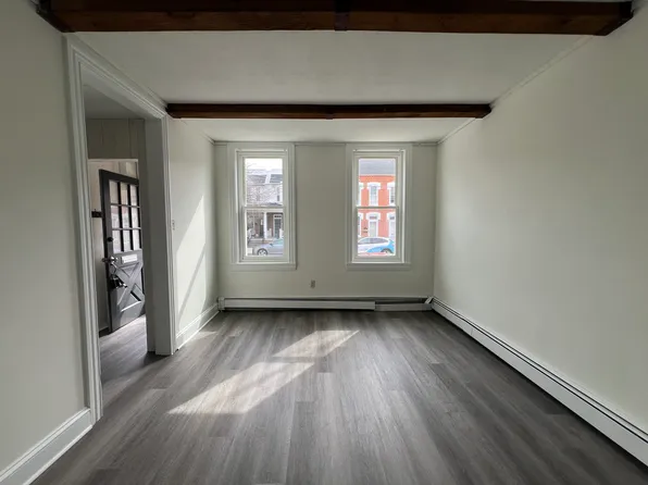 727 Walnut St, Columbia, PA 17512