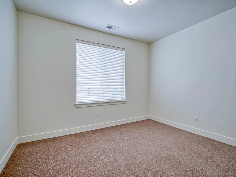 Eden Apartments — Photo 95