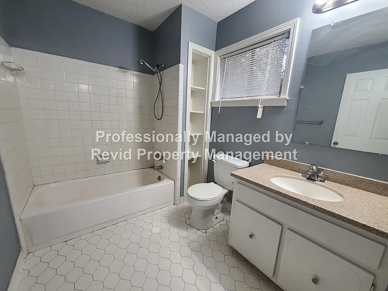 6771 Bainbridge Dr — Photo 27