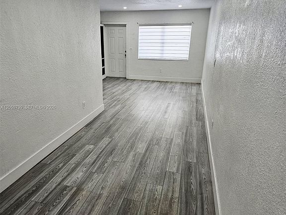 3rd image of 464 E 13th St #464