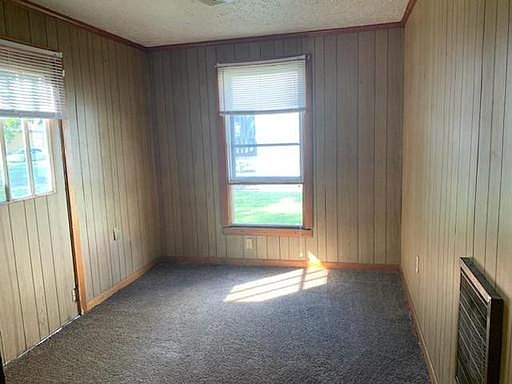 2nd image of 533 Lake Rd APT 1