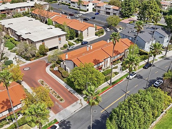 3rd image of 5915 Armaga Spring Rd Unit A