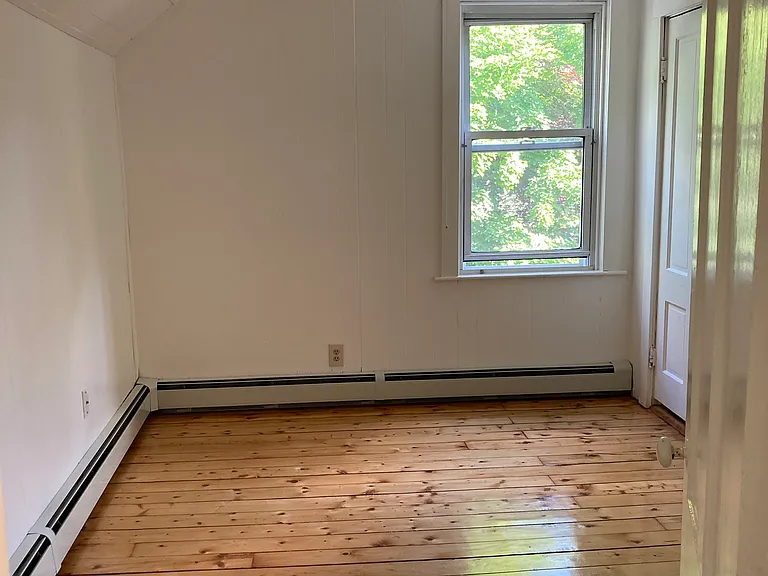 36 Tucker Ave #B — Photo 10