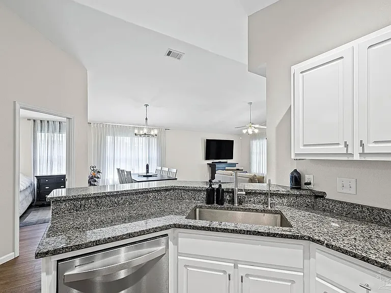 3747 Boardwalk Ct — Photo 5