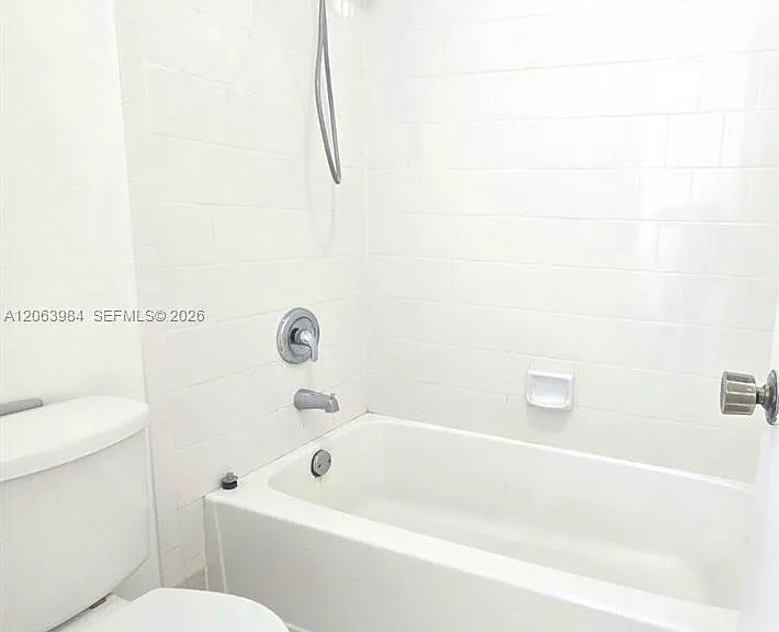 11588 SW 112th Ave — Photo 16