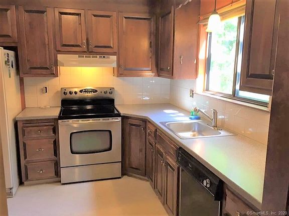 4th image of 34 Wynwood Dr #34