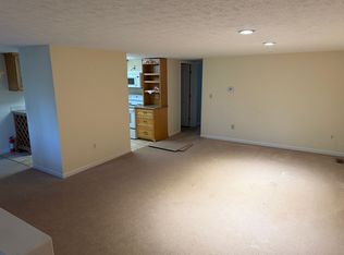11359 William Penn Ave NE, Hartville, OH 44632