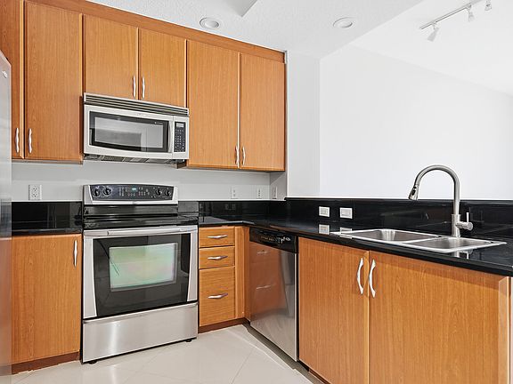 2nd image of 701 S Olive Avenue #1010