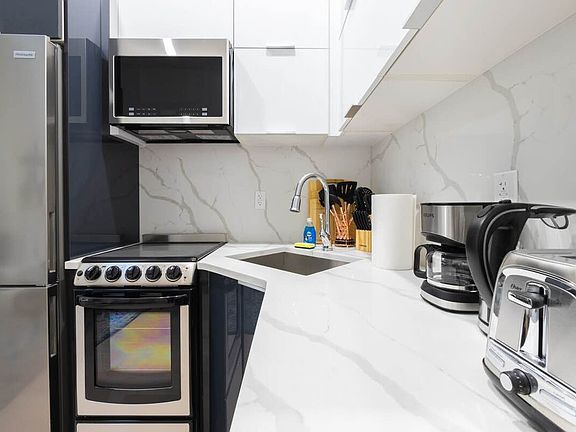 5th image of 1431 York Ave #1