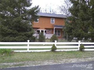 214 Oak St, Medford, NY 11763