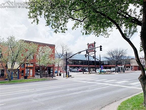 5th image of 2431 W Colorado Ave