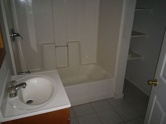 5th image of 703 Chimborazo Blvd