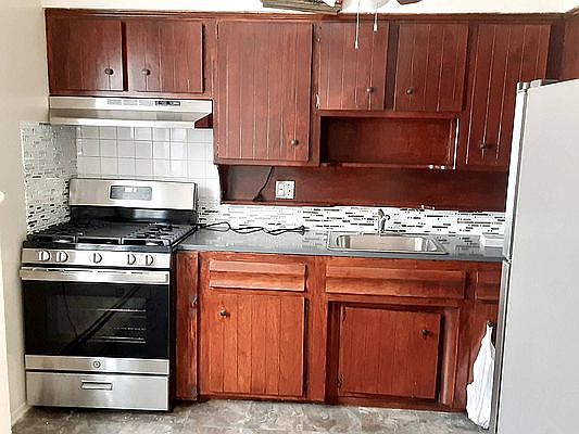 2nd image of 1792 E 91st St #2