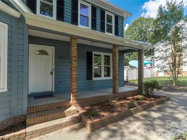 10717 Danesway Ln, Cornelius, NC 28031