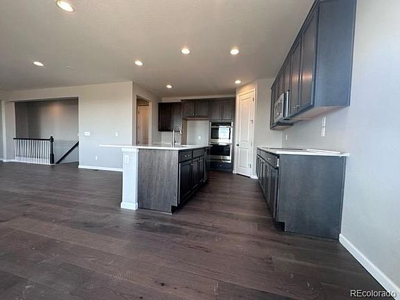 3rd image of 4594 S Valdai Cir