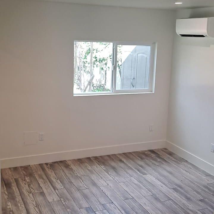 2nd image of 488 S Willaman Dr