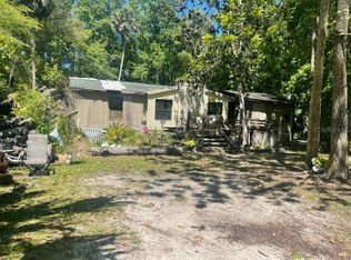 24047 River Rd, Astor, FL 32102