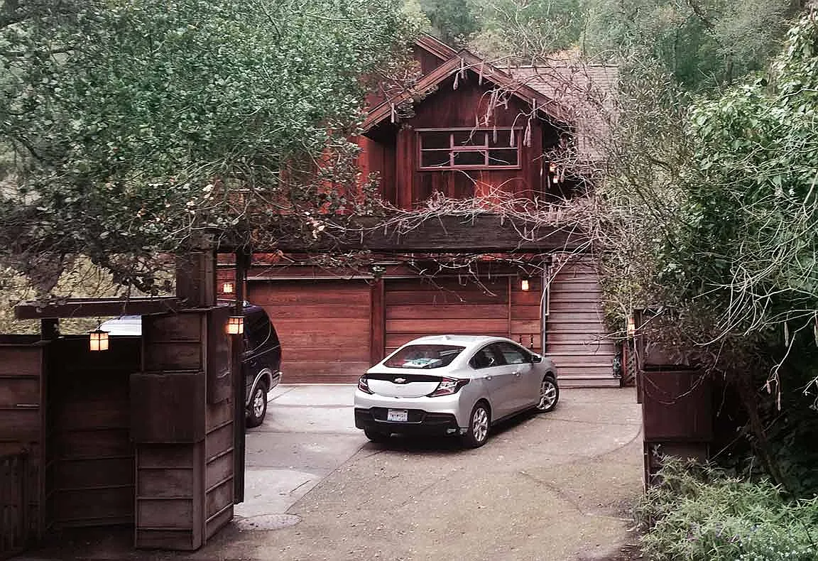 250 Greenwood Way photo 1
