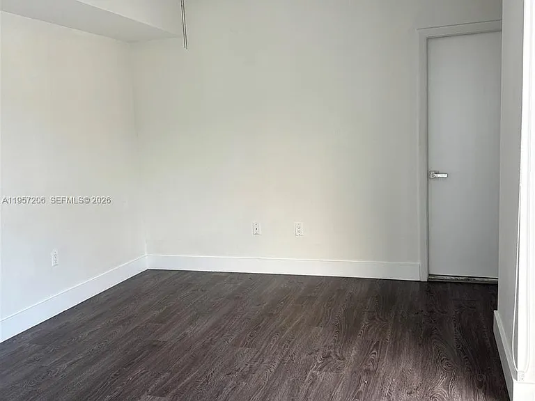 1402 Brickell Bay Dr #1103 — Photo 10