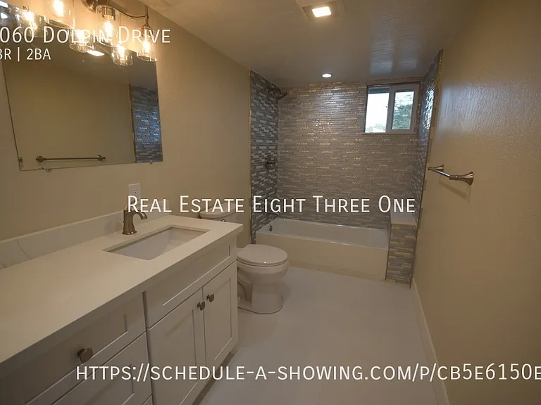 2060 Dolphin Dr — Photo 14