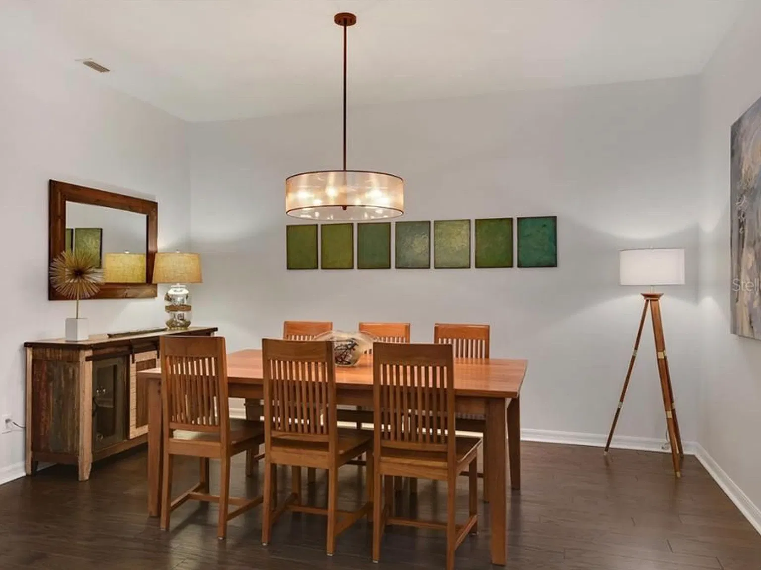 3 bed, 2.5 bath, 2435 sqft, $4,200 — Photo 4