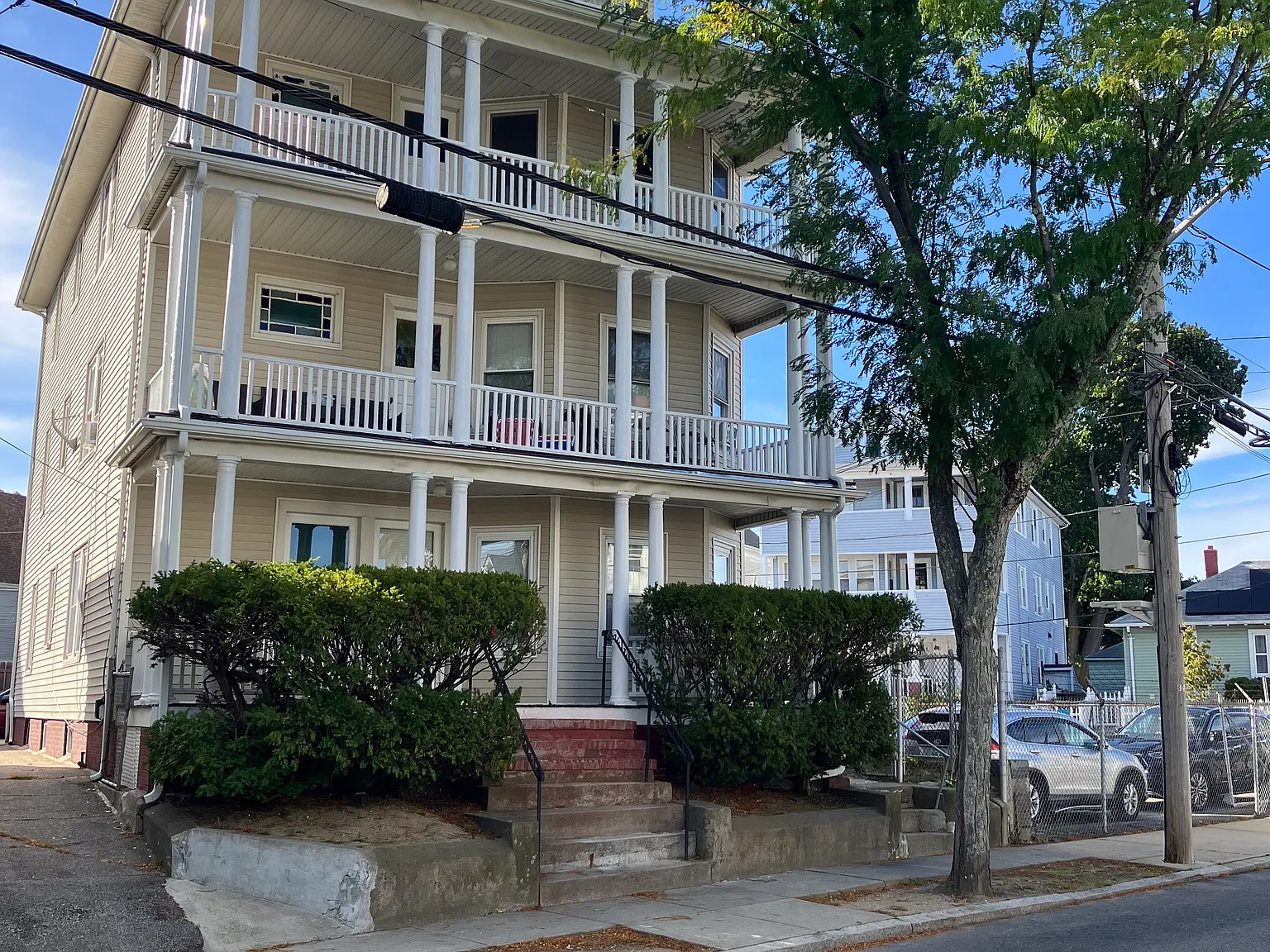 2 bed, 1122 sqft, $1,950 — Photo 1