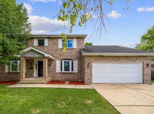 214 Mattek Ct, Dekalb, IL 60115