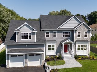 4 Wildwood St, Burlington, MA 01803