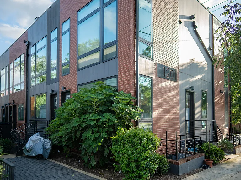 1201 Kearny St NE #101 — Photo 38