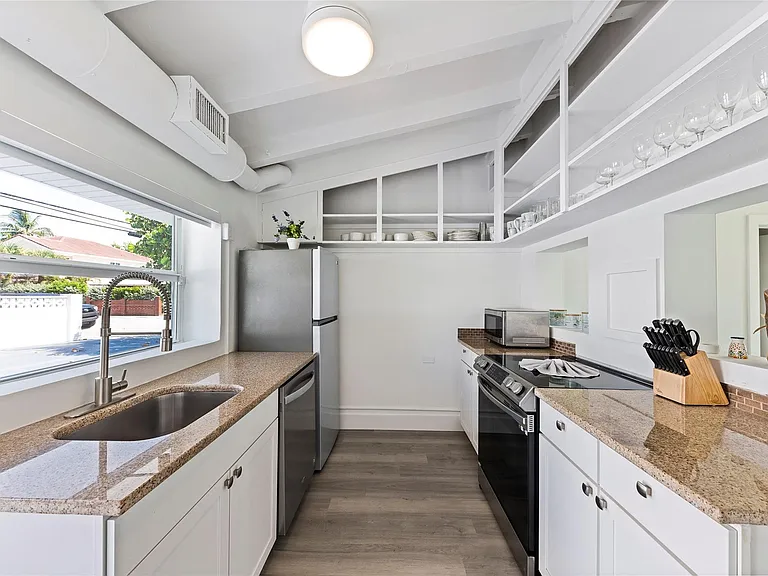1663 N Fort Lauderdale Beach Blvd — Photo 24