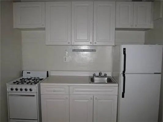 Rented by Cohen Smith Chang LLC | media 12
