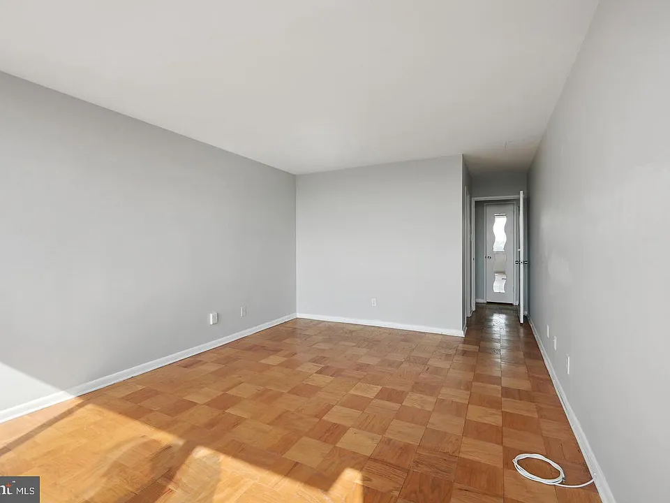 5101 River Rd W #1912