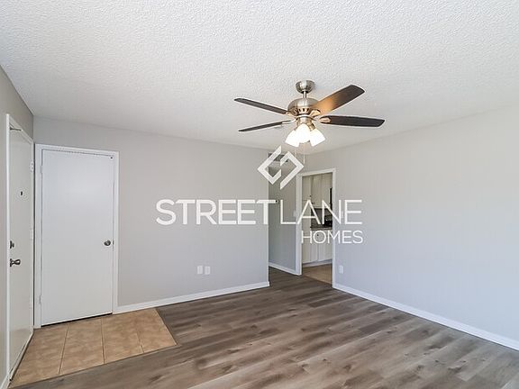 3rd image of 2038 N 54th Ln