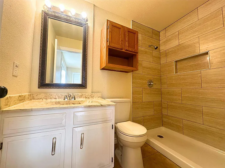 2525 Dovemeadow Dr — Photo 26