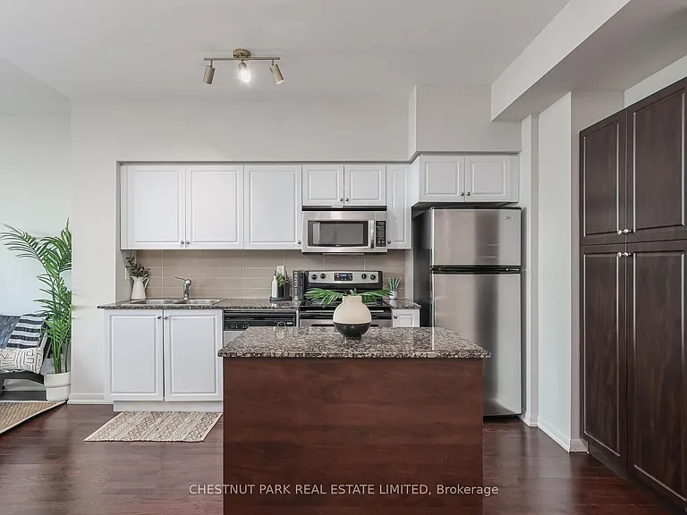 215 Fort York Blvd #808 — Photo 2