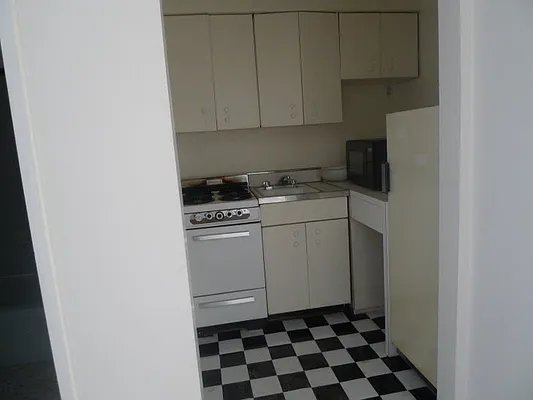 Rented by Guidance Realty Corp. | media 8