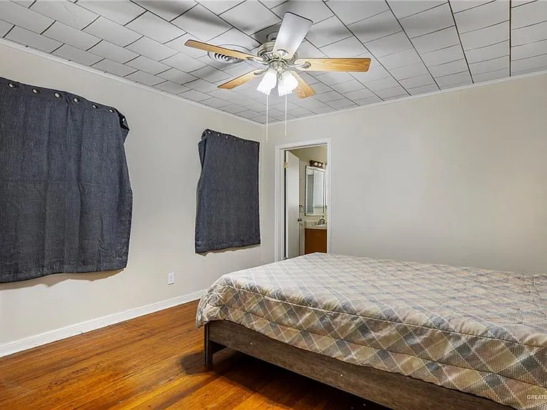 518 E Kelly Ave — Photo 18