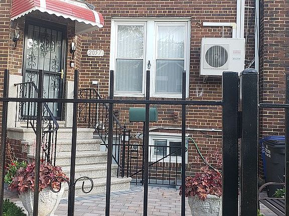 2057 Turnbull Ave, Bronx, NY 10473 | Zillow