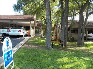 5810 Meadow Wood Ln, Fort Worth, TX 76112