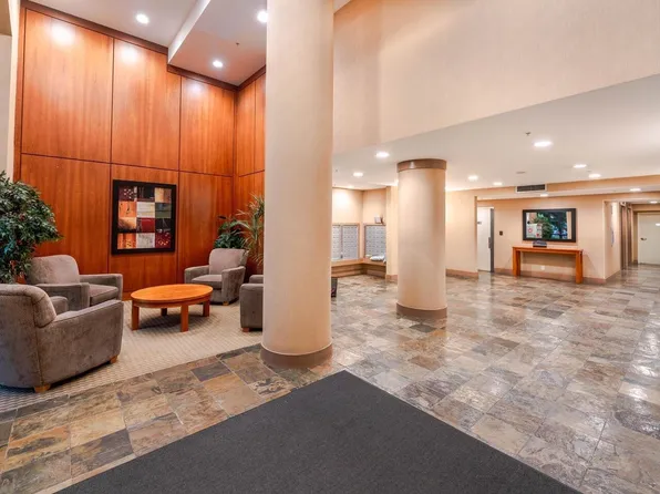 2138 Madison Ave #1607, Burnaby, BC V5C 6T6