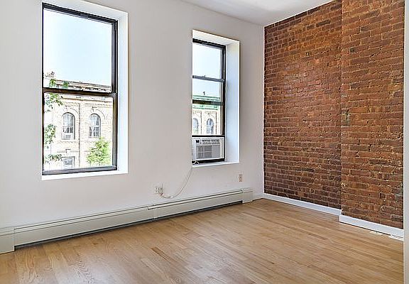 4th image of 851 Hart St #3B
