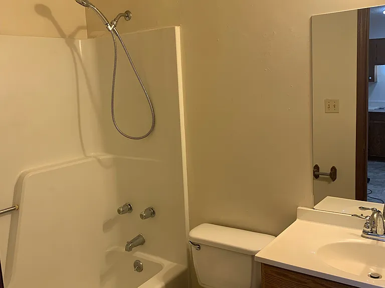 1050 Plaza Ct S #23 — Photo 5