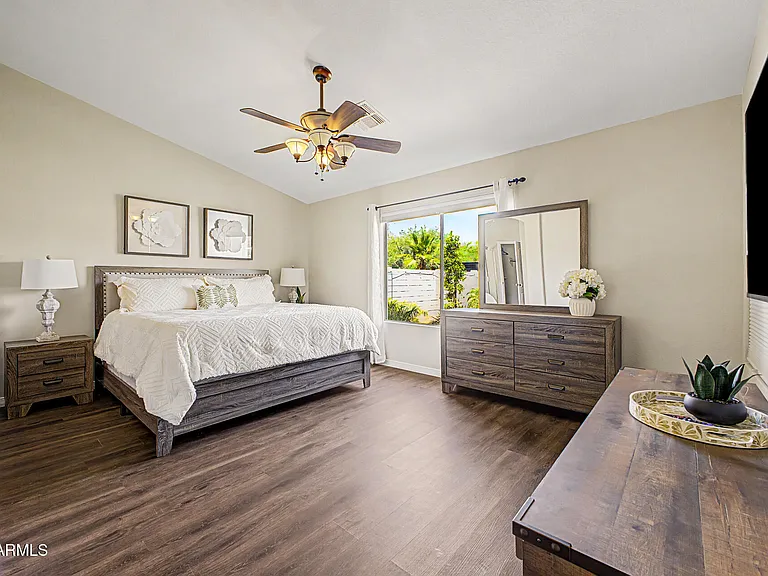 10202 E Juanita Ave — Photo 16