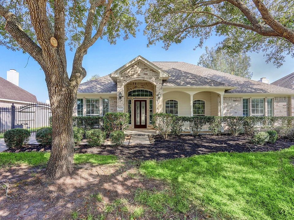 1st image of 933 Mystic Village Ln