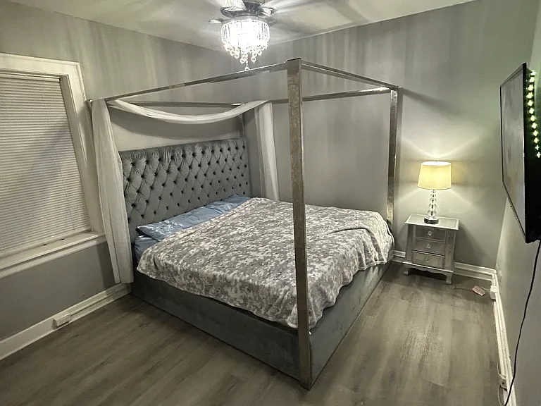 305 Memorial Dr #1 — Photo 6