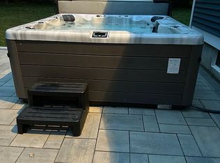 5 Plantation Rd, Broad Brook, CT 06016