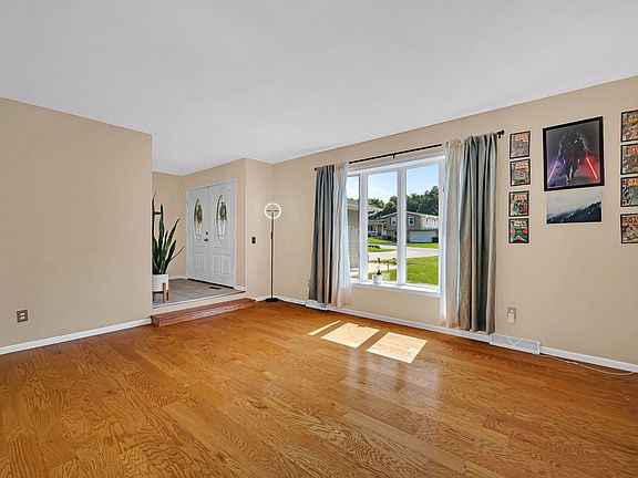 5th image of 24158 Marble Rd