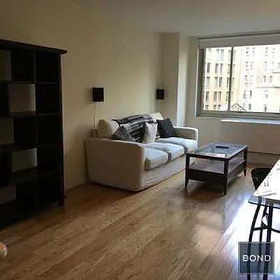 Rented by North American Real Estate Investment Group Inc | media 13