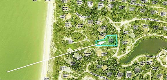 3rd image of 448 Gulf Bend Dr