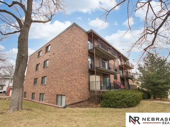 2400 A St APT 1, Lincoln, NE 68502